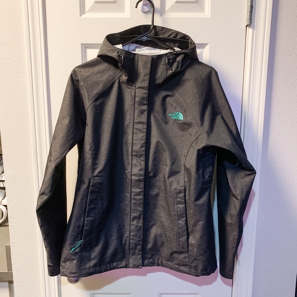 The North Face Women’s Dryzzle Dryvent Raincoat